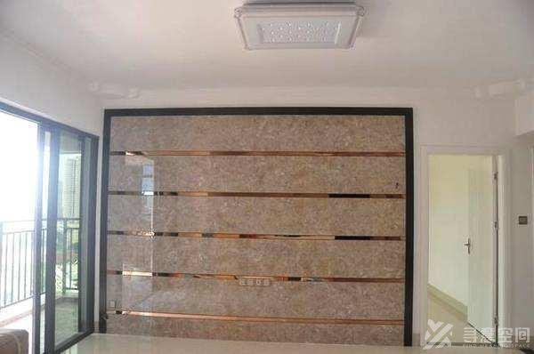 寻意空间告诉你往房顶上贴这个，网友：美哭了