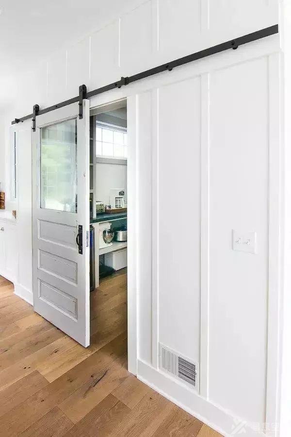 吊轨门VS推拉门，如何选择？