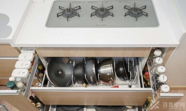 长沙室内装修：厨房灶台橱柜装修要点，这四点”，花对钱日后才好用