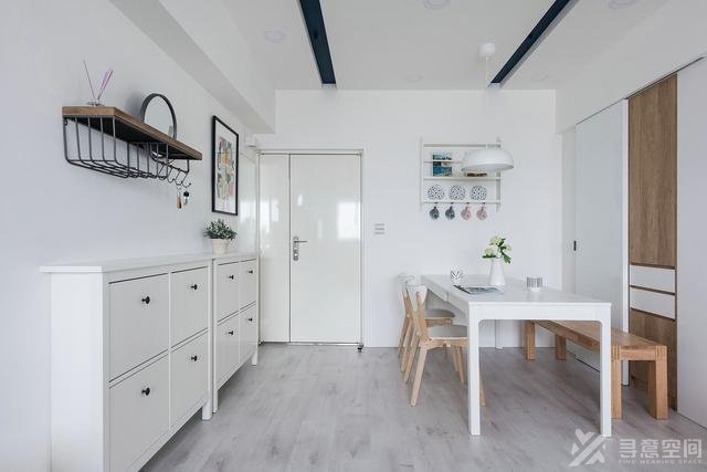 寻意空间：三居室户型装修 简单到极致的漂亮装修