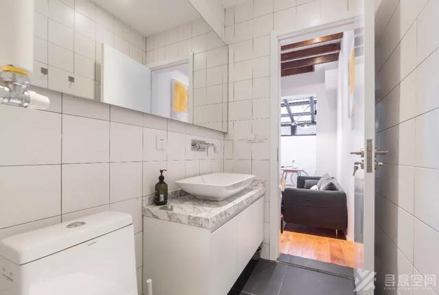 长沙家装效果图28平老房 把床抬高 空间扩容一倍