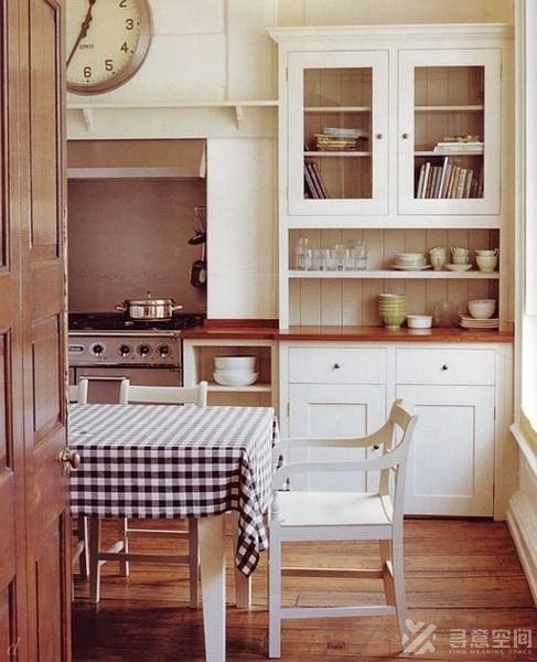 长沙装修公司：安装开关插座吊顶橱柜注意事项